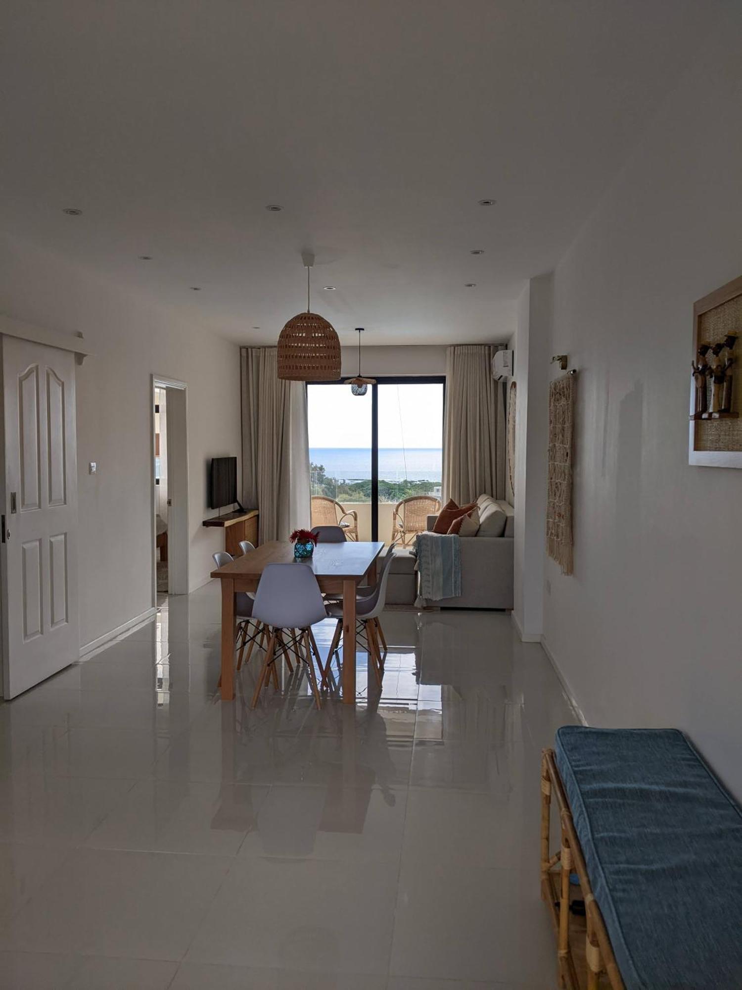 Seaview Serenity Apartment Flic en Flac Exterior photo