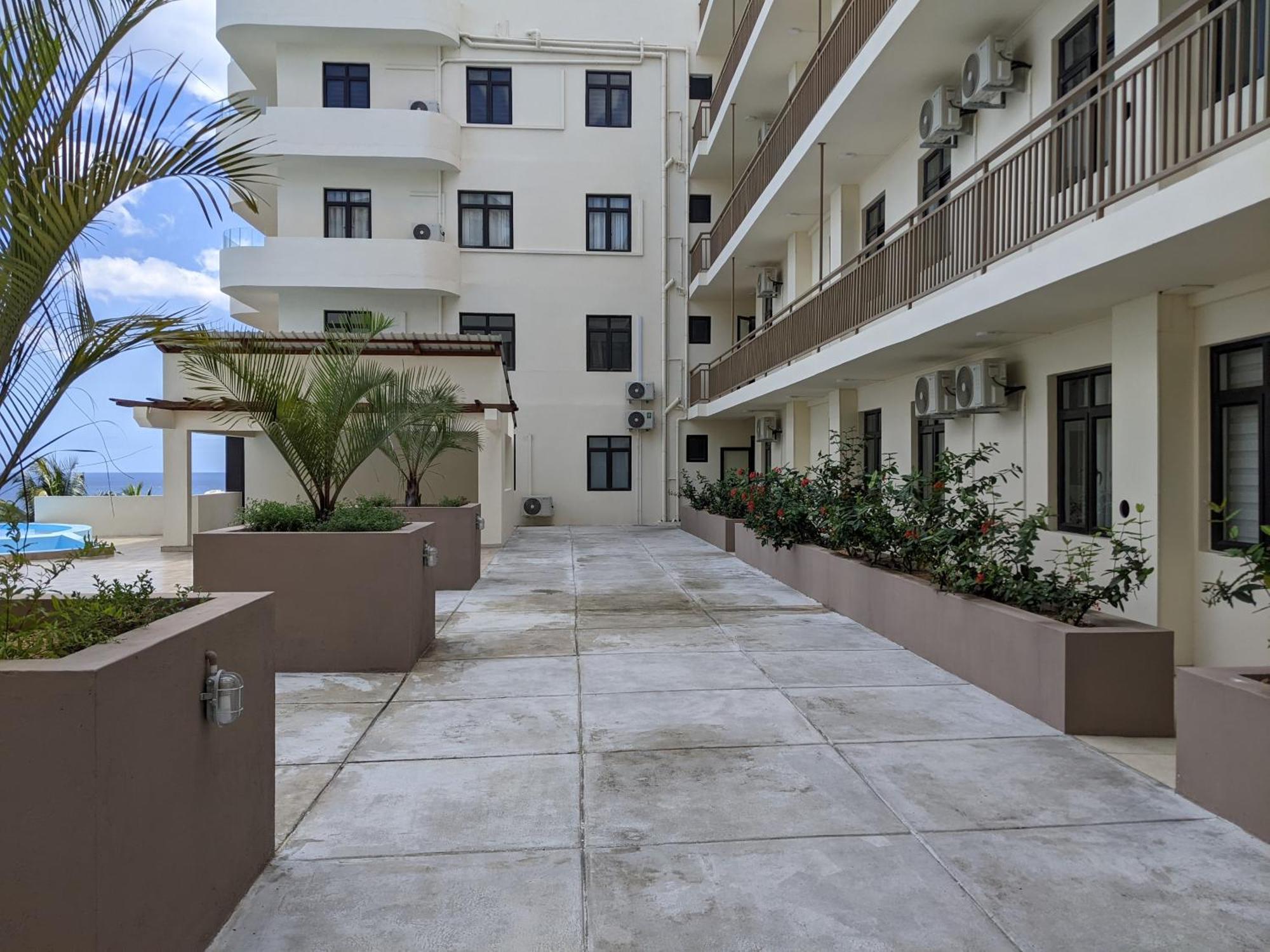 Seaview Serenity Apartment Flic en Flac Exterior photo